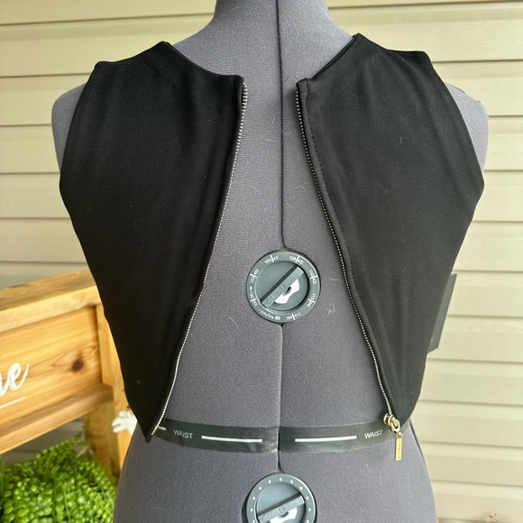 New with tags Marciano lamb leather and knit top with full back zipper - Picture 3 of 6